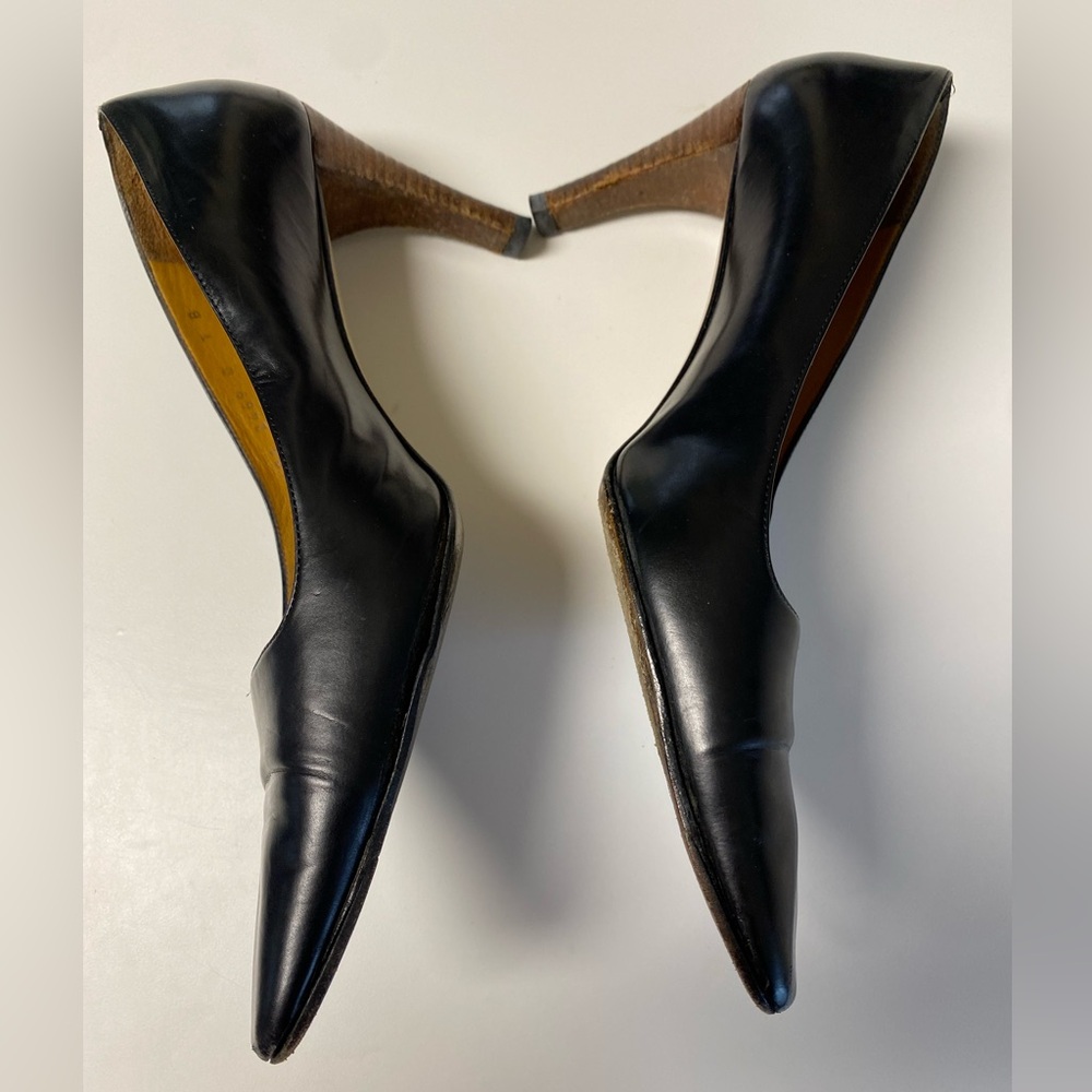 Gucci Vintage Black Court Heels - Picture 2 of 16
